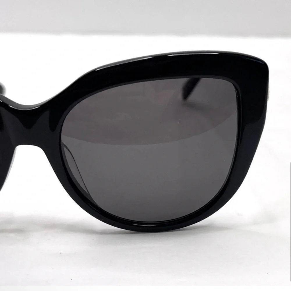 DIFF Eyewear NEW Avery Black Cat Eye Sunglasses NEW In Case And Box